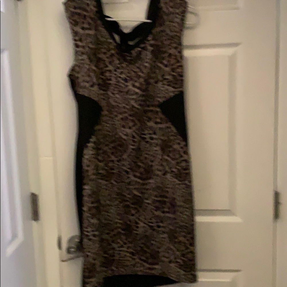 Short sleeve black and leopard print dress